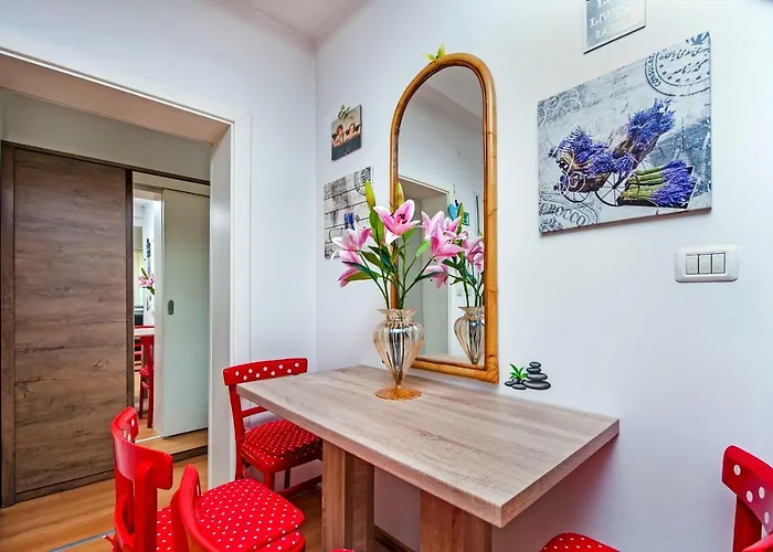 아파트 Happy 로비니